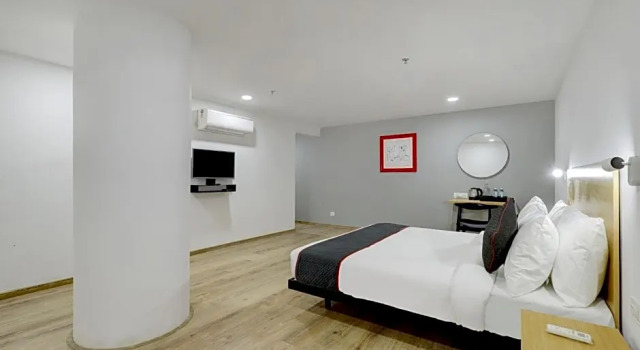 Oyo townhouse 190 Rajyash Rise, Забронировать Отель Отели Саркхедж 3 звезды, 3*