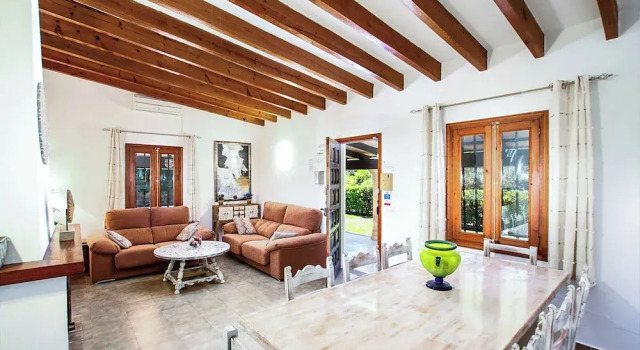 Вилла с 3 комнатами с балконом Villa BARRACA