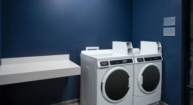Courtyard by Marriott Jefferson City, Boek Hotel Hotels in Missouri met zwembad, Zwembad