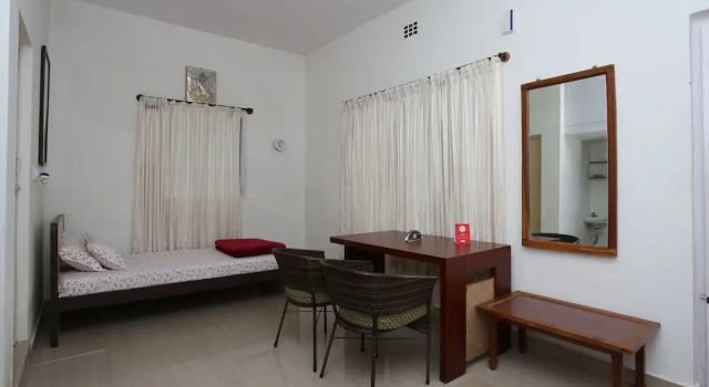 OYO 9157 Home Cozy Studio Hill Top Madikeri, Rezervovat Hotel Hotely v Bangalore s parkováním, Parkování
