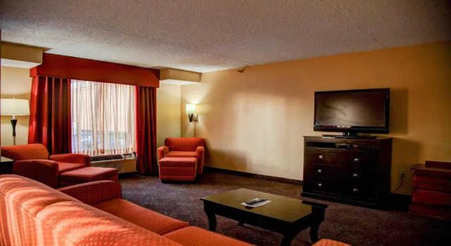 Двухместный люкс c 1 комнатой Country Inn & Suites by Radisson, Tyler University Area