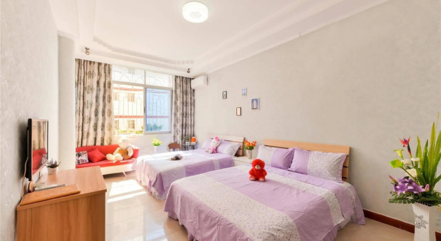 Small White Whale Inn, Book Hotel Siming 