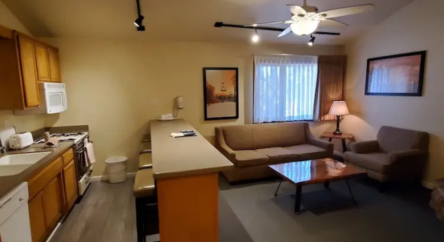 Двухместный люкс c 1 комнатой Snow Lake Lodge