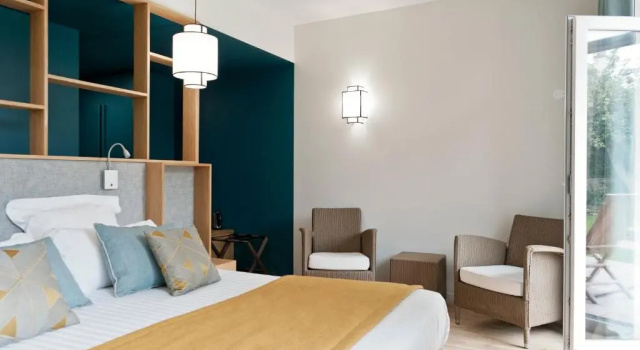 Двухместный номер Superior с видом на сад Hôtel Les Costans, The Originals Relais