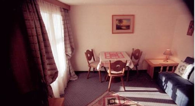 Pension Mina, Rezerwuj Hotel Hotele w Tyrol ze śniadaniem, Śniadanie