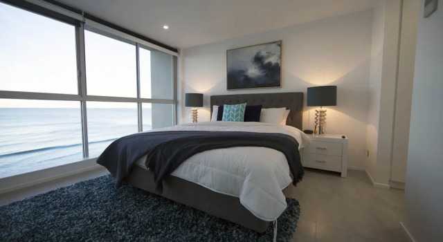 Апартаменты Premium с 2 комнатами с балконом Golden Sands on the Beach - Absolute Beachfront Apartments