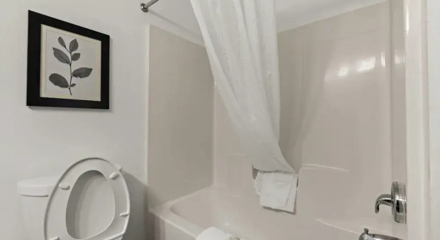 Двухместный номер Standard Country Inn & Suites by Radisson, Hinesville, GA