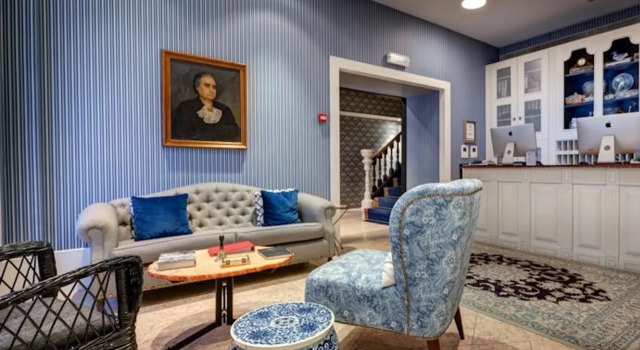 Lx Boutique Hotel