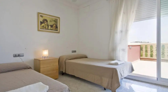 Villa - 4 Bedrooms with Pool, WiFi and Sea views - 104966