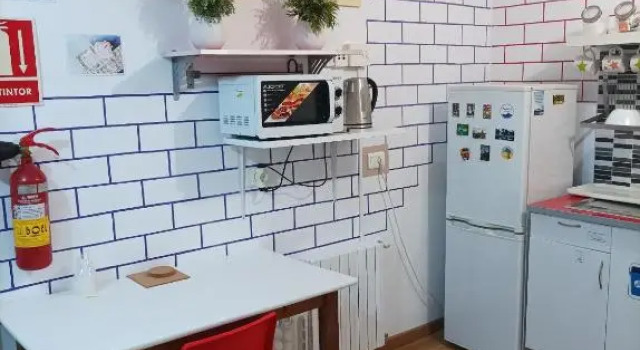 ArArAt Hostel, Забронировать Отель Недорогие отели Сантьяго-де-Компостелы, рядом с Площадь Пласа-де-Платериас, недорого