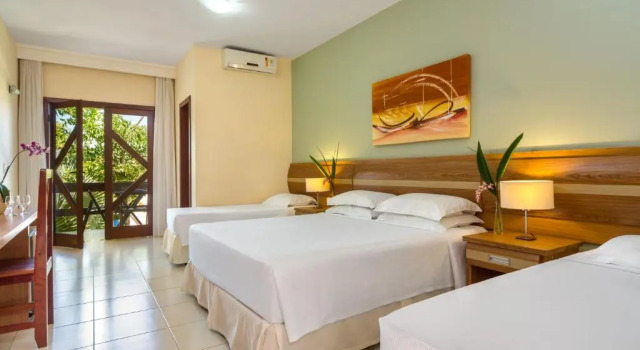 Четырёхместный номер Standard Vitoria Regia Praia Hotel