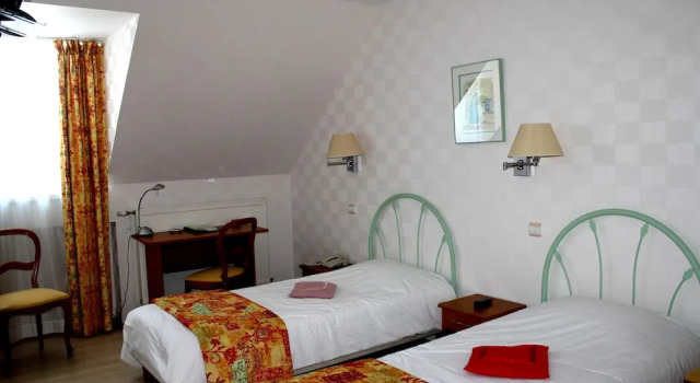 Двухместный номер Standard Logis Hôtel Restaurant Beau Rivage
