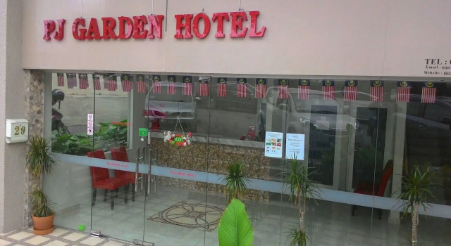 Moment Hotel