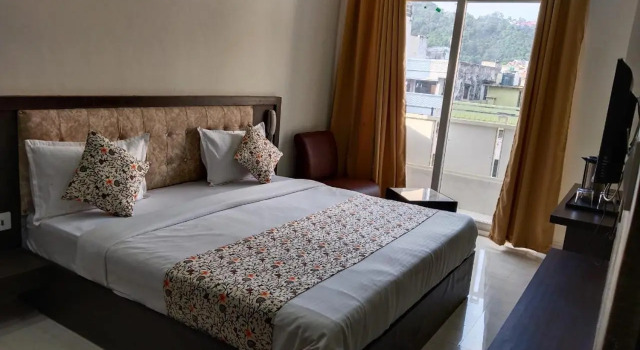 Hotel Bagga Kuteer, Book Hotel Padra Gujarat