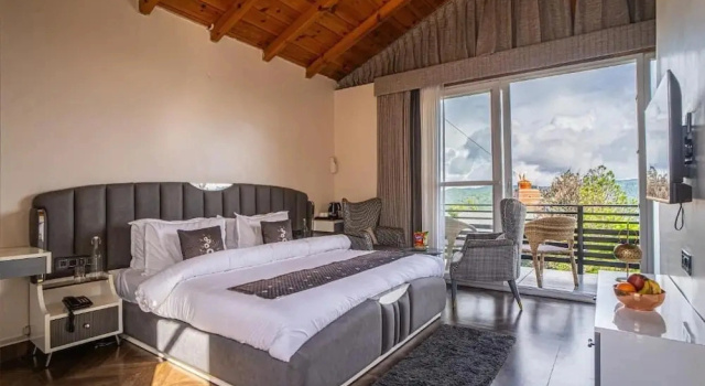 Номер Deluxe Alaya Stays Trios Top Apartment