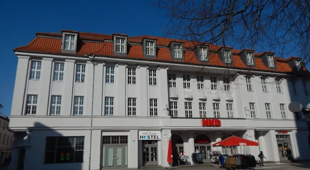 sweet dream hostel & pension - Self Check-In, Забронировать Хостел Гюстров Мекленбург-Померания, рядом с Часовня Святой Гертруды