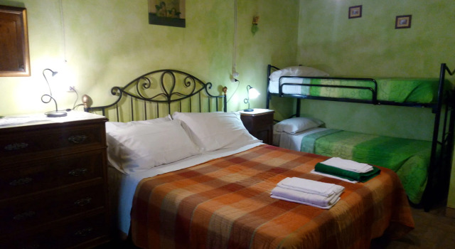 Casa Vacanze Antica Pietra, Забронировать Отель Отели Монтайоне 3 звезды, 3*
