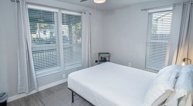 Коттедж с 4 комнатами Stylish 4 Br/2ba Renovated Home Near Downtown
