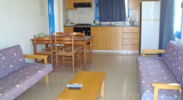 Apartament i balkonem i z widokiem na morze Socrates Apartments