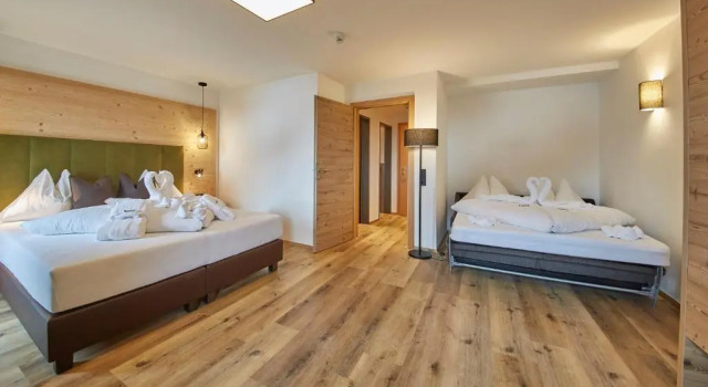 Семейный номер Standard с балконом Hotel Hubertushof