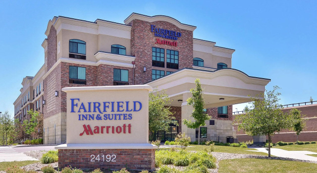Fairfield Inn & Suites by Marriott Denver Aurora/Southlands, Book Hotel Hoteller i Parker med pool, Swimmingpool