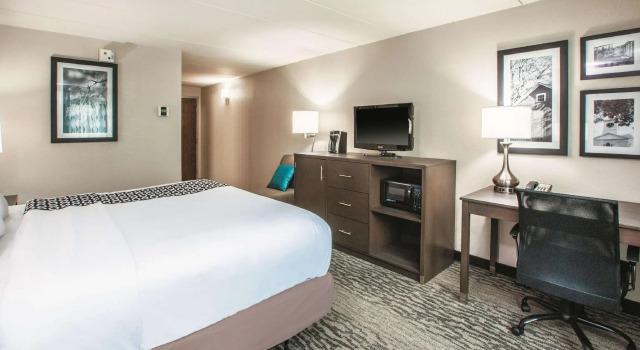 Двухместный номер Standard La Quinta by Wyndham Sturbridge