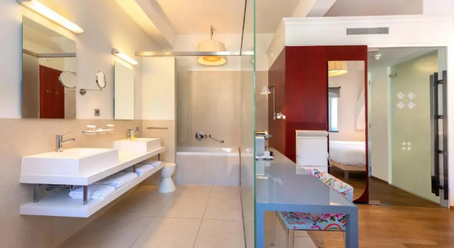 Номер Standard Kruisherenhotel Maastricht - Oostwegel Collection, member of Design Hotels