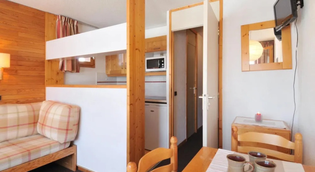 Belle Plagne Two-roomed Apartment on Slopes for 5 People of 28 mÂ² Tq03, Забронировать Апартаменты/квартира Бель-Плань Ла-Плань-Тарантез