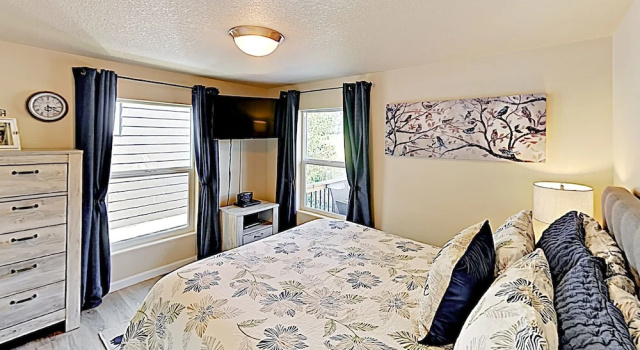 New Listing! Spacious Riverfront Gem W/ Firepit 3 Bedroom Home, Prenota Casa vacanze Pacific City 