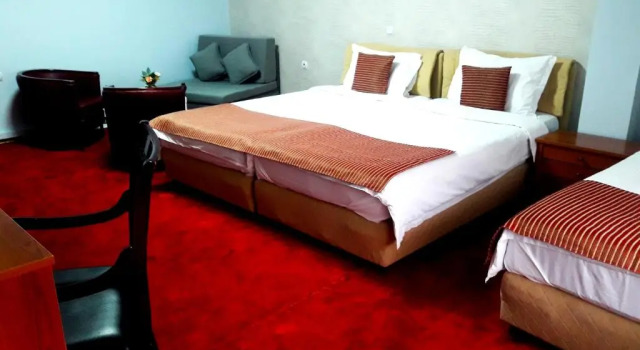 Семейный номер Deluxe Hotel Aristocrat & Fish Restaurant
