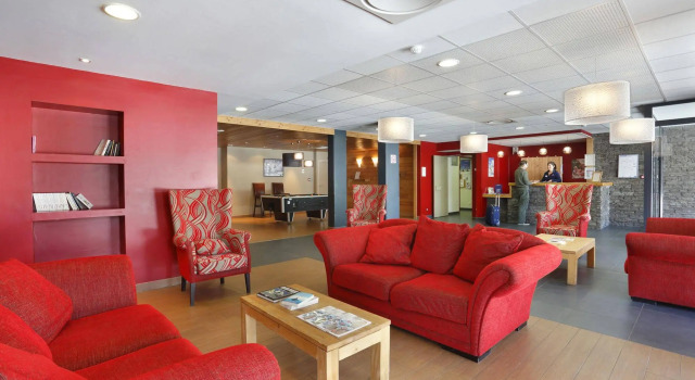 Nemea L'Aigle Bleu, Book Hotel Hoteller i Briancon med parkering, Parkering