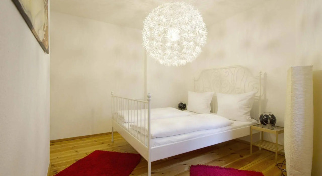 Apartment am Kollwitzplatz, Varaa Huoneisto Pankow Berliini, lähellä Helmholtzplatz
