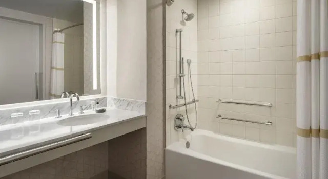 Номер Luxury San Jose Marriott