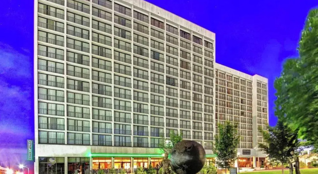 Crowne Plaza Tulsa