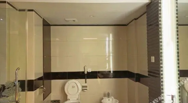 Tian Cheng Tai He Hotel, Boek Hotel Qiubei Yunnan