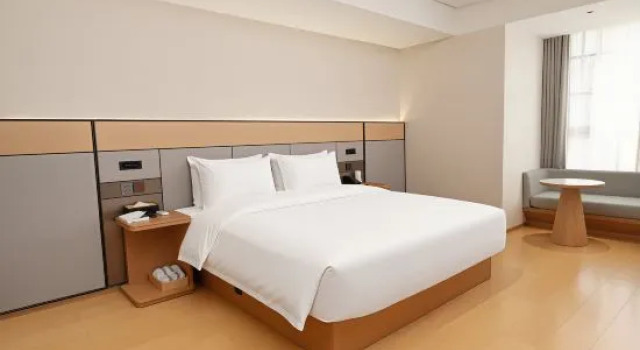 Семейный люкс JI Hotel (Guiyang Jichang Road)