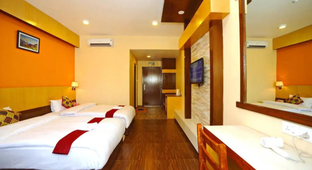 Трёхместный семейный номер Standard Hotel Queens Park