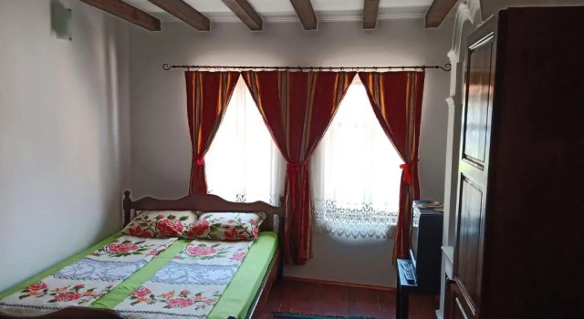Guest House Strumena