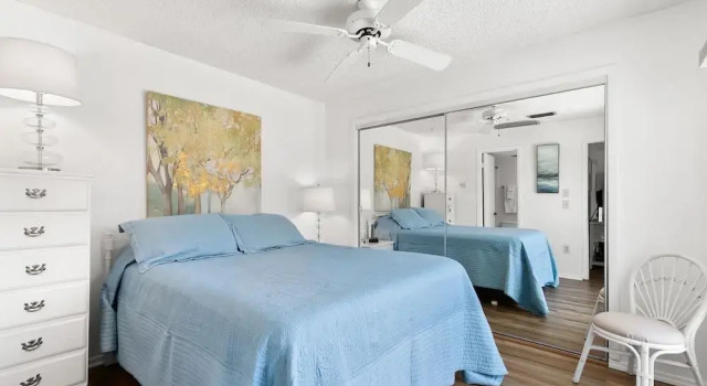 Madeira Beach Yacht Club 151H by Distinctive Beach Rentals