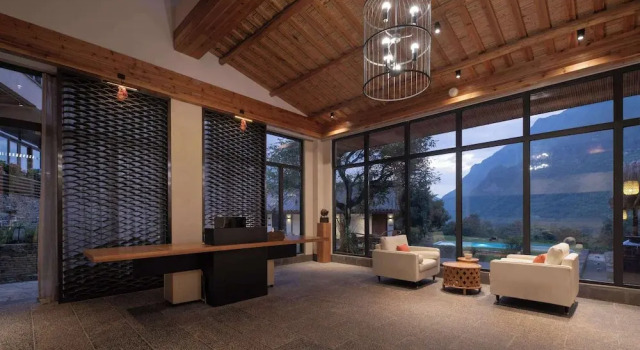 Zhensu Canyon Sanctuary, Rezerwuj Hotel Hotele w Guizhou z parkingiem, Parking