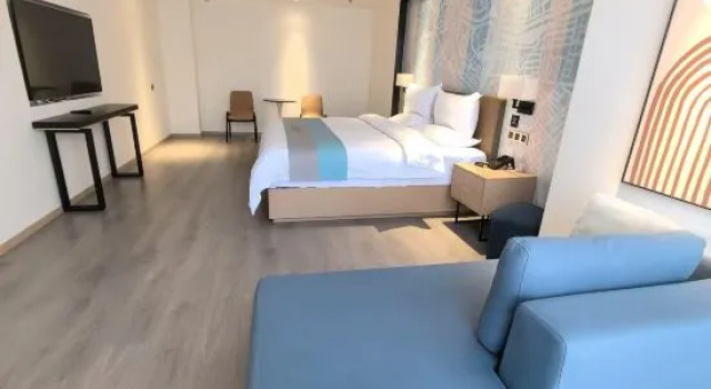 Люкс Luxury Meitian Holiday Hotel (Shaanxi University of Technology)