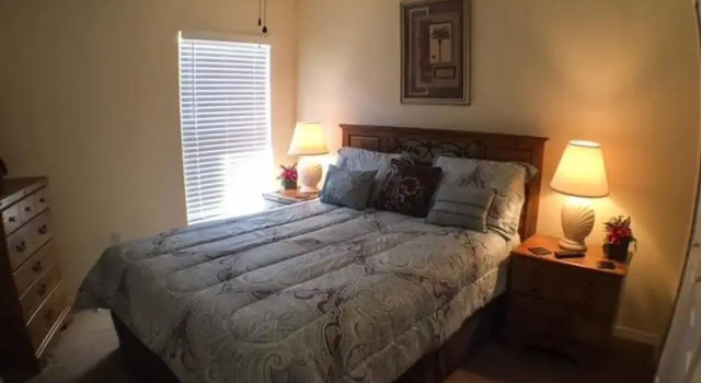 Kokomo Retreat Apartment 4 Bedroom, Забронировать Апартаменты/квартира Отели Lakeland - Winter Haven с парковкой, Парковка