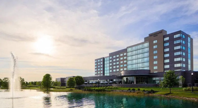 Люкс c 1 комнатой Renaissance Columbus Westerville-Polaris Hotel