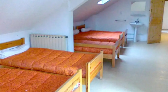Property With 8 Bedrooms in Vars, With Balcony - 2 km From the Slopes, Prenota Hotel Hotel a Alvernia con parcheggio, Parcheggio