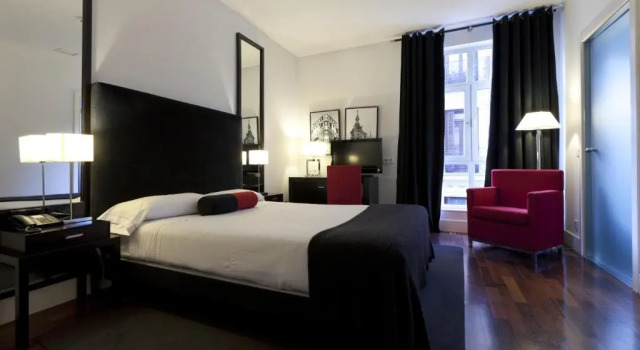 Двухместный room Standard Отель Quatro Puerta Del Sol