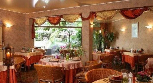 Hôtel Beatus, Rezervasyon Otel Cambrai 
