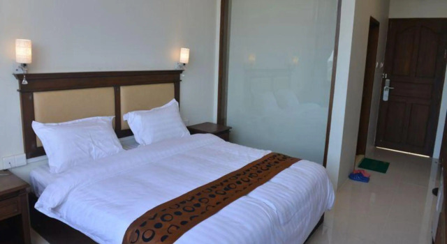Номер Deluxe Hotel Myitkyina