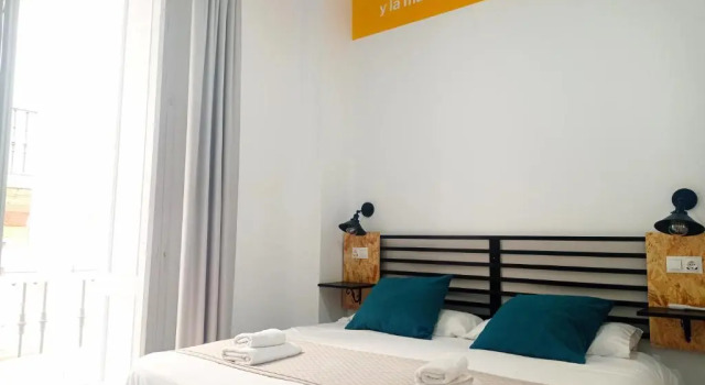 Двухместный номер Deluxe с балконом Planeta Cadiz Hostel
