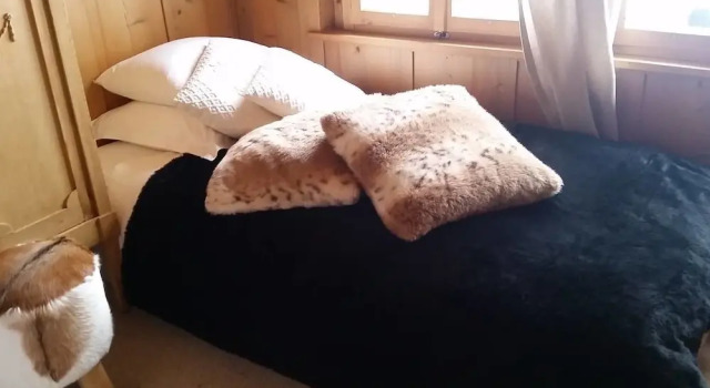 Cosy authentic Chalet in Gsteig, Забронировать Шале Отели Гштайг 3 звезды, 3*