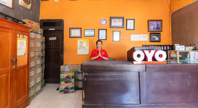 Hotel O Wisma Pelita Mas, Rezervați Hotel Hoteluri în Sulawesi cu parcare, Parcare